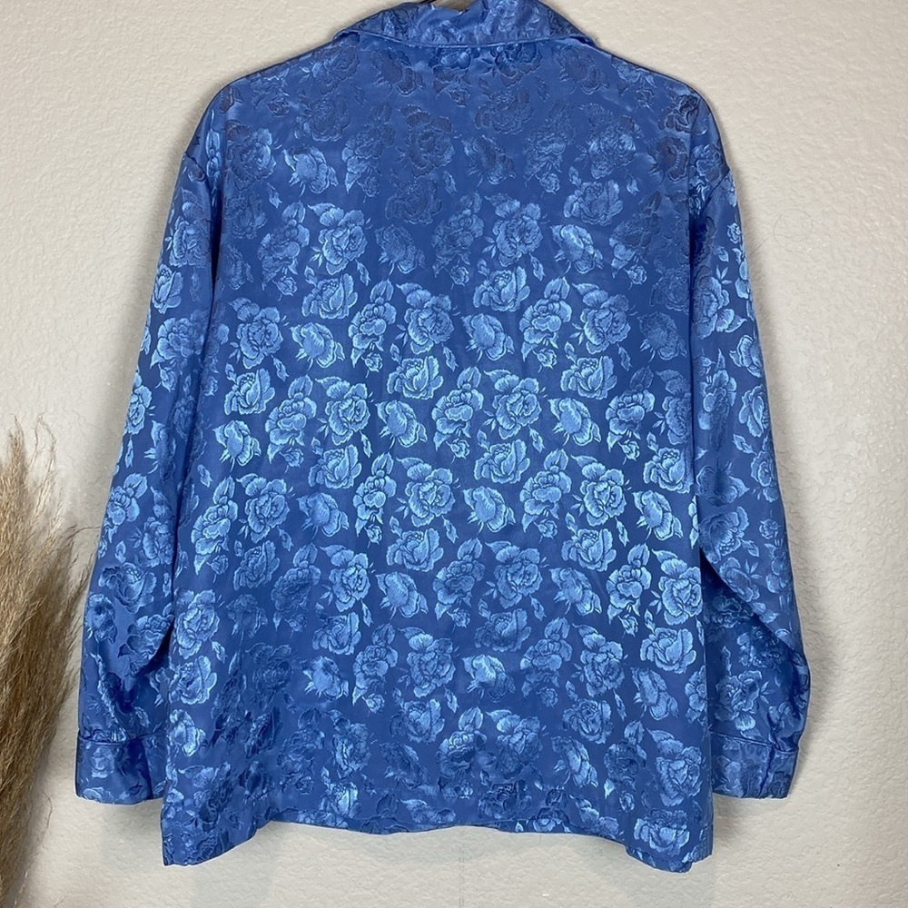 Vintage y2k Victoria’s Secret blue floral button-down - Picture 7 of 9